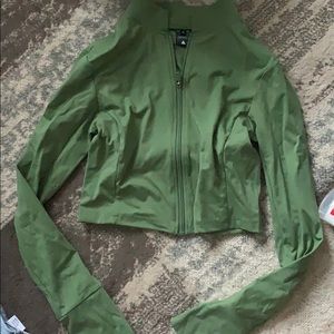 Balance Athletica crop never worn